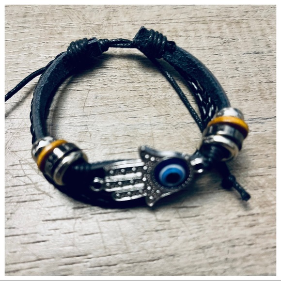 Hand Hamsa Cuff Bracelet - Picture 4 of 6